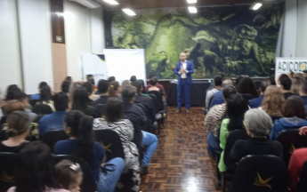 A acico realizou no dia 05/09 a primeira palestra do congresso empresarial com o tema: Como fechar mais vendas pelo Whatsapp