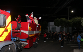 Sorteio e Chegada do Papai Noel Acico