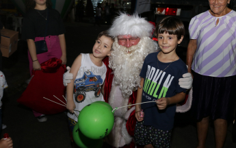 Sorteio e Chegada do Papai Noel Acico