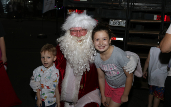 Sorteio e Chegada do Papai Noel Acico