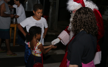 Sorteio e Chegada do Papai Noel Acico
