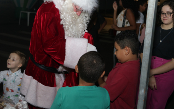 Sorteio e Chegada do Papai Noel Acico