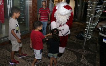 Sorteio e Chegada do Papai Noel Acico
