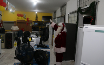 Sorteio e Chegada do Papai Noel Acico